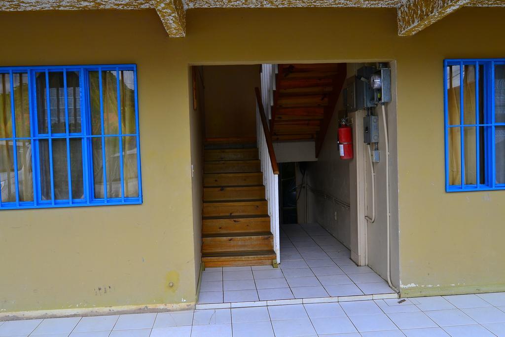 Hotel Sierpe River Kültér fotó