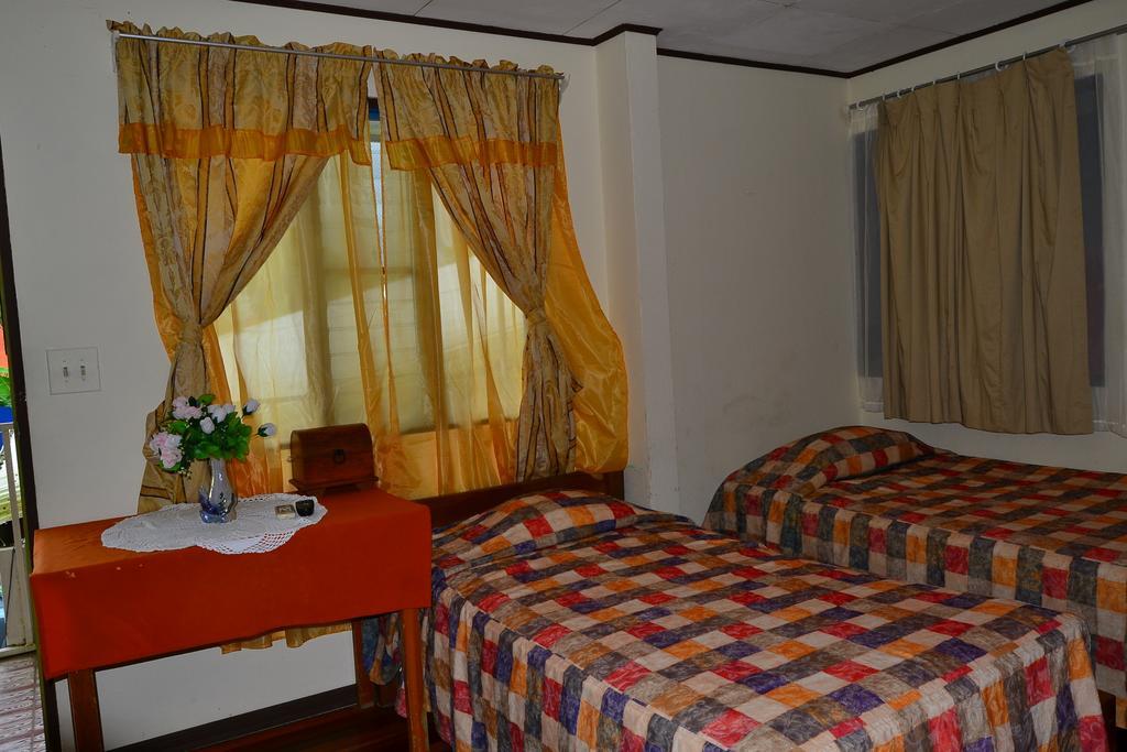 Hotel Sierpe River Szoba fotó